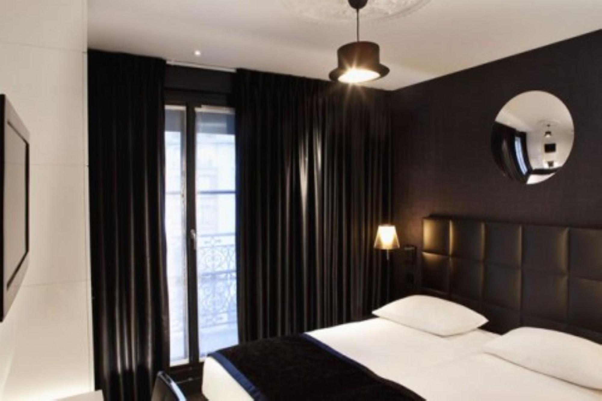 Quarto Duplo Deluxe com Vista da Torre Eiffel