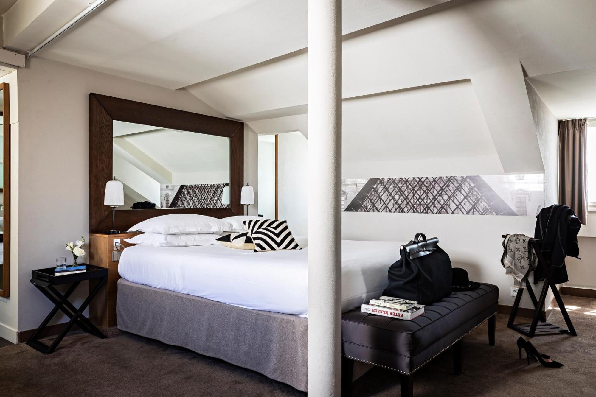 Premium King Room Sofa Bed,1746830496:JPEG
