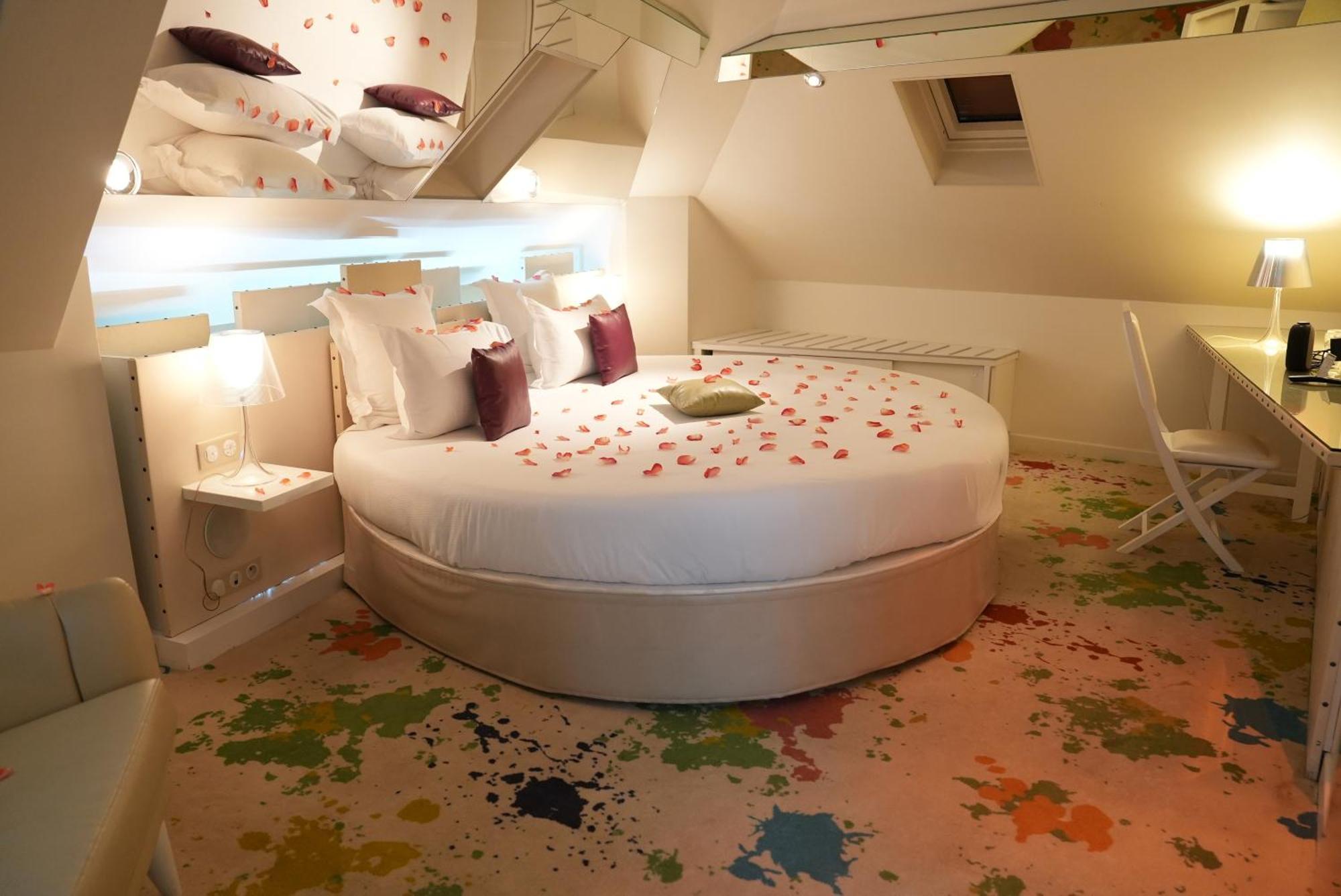Chambre Atelier d'Artiste avec Bain à Remous
