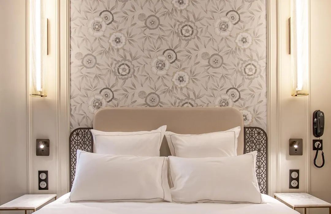 Elsa, Hotel Paris By Collection Vesper-1