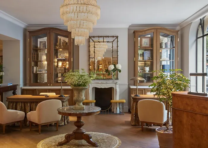 Miiro Le Grand Hotel Cayre