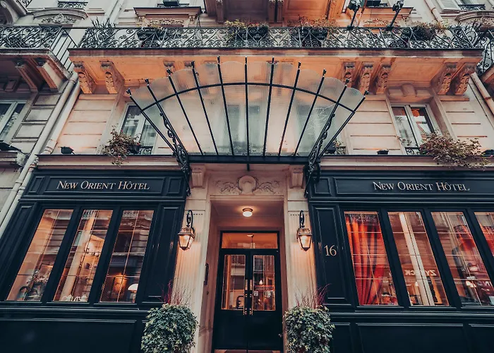 Cheap hotel: New Orient Hotel