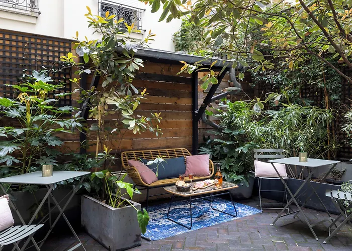 5 sterren hotel: COQ Hotel Paris